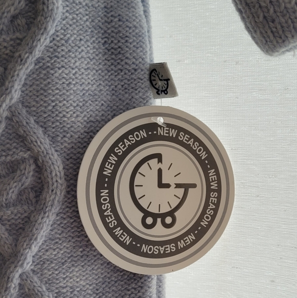 Baby boy light blue onesie with matching hat, brand new, never worn 6 months - Picture 2 of 6